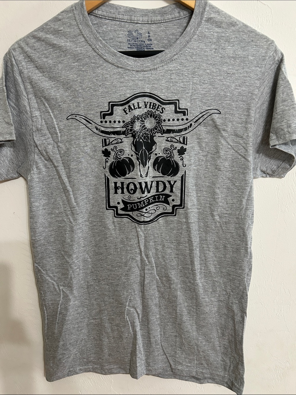 Gray "Howdy Pumpkin" Graphic Tee - Women Size Small Fruit of the Loom